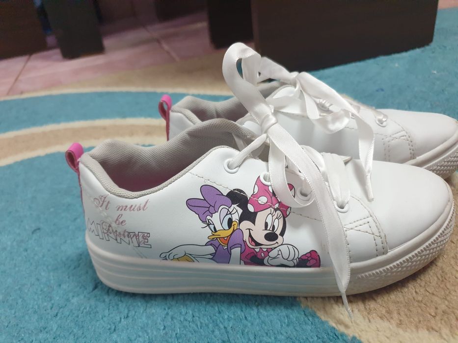 Incaltari Minnie ptr fetite m 34