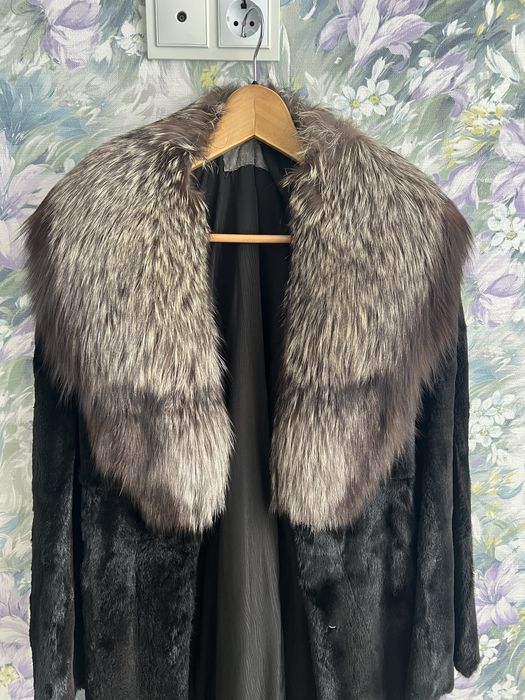 Продам шубу норковую