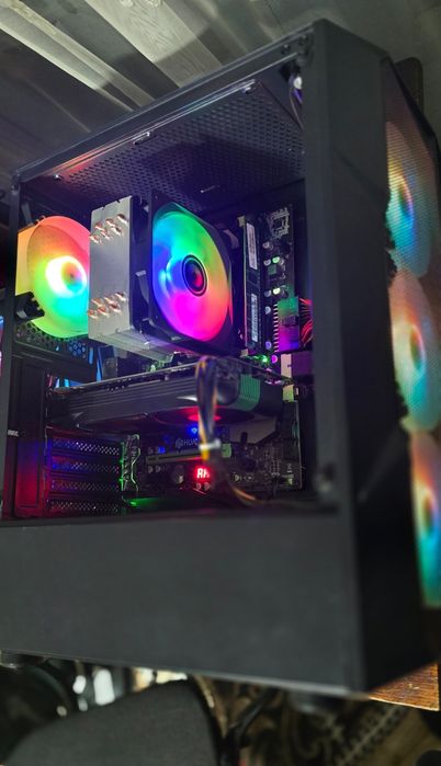 Компьютерный кейс для игр, монтажа