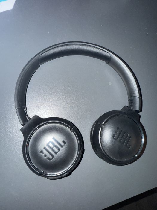 Jbl безжични слушалки