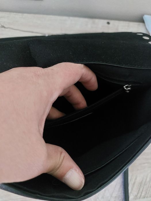 Сумка Franco Manatti черная, с клепками