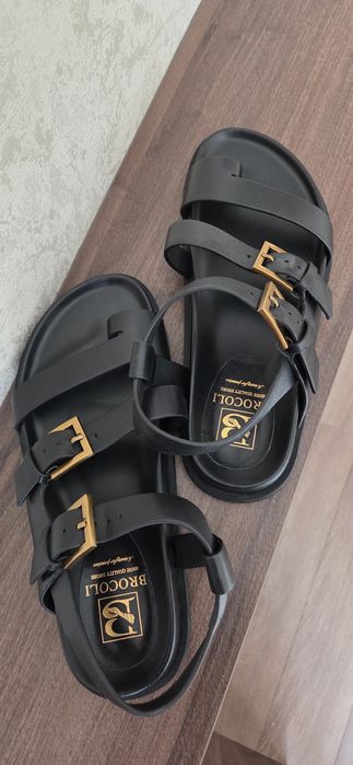 Летние босоножки