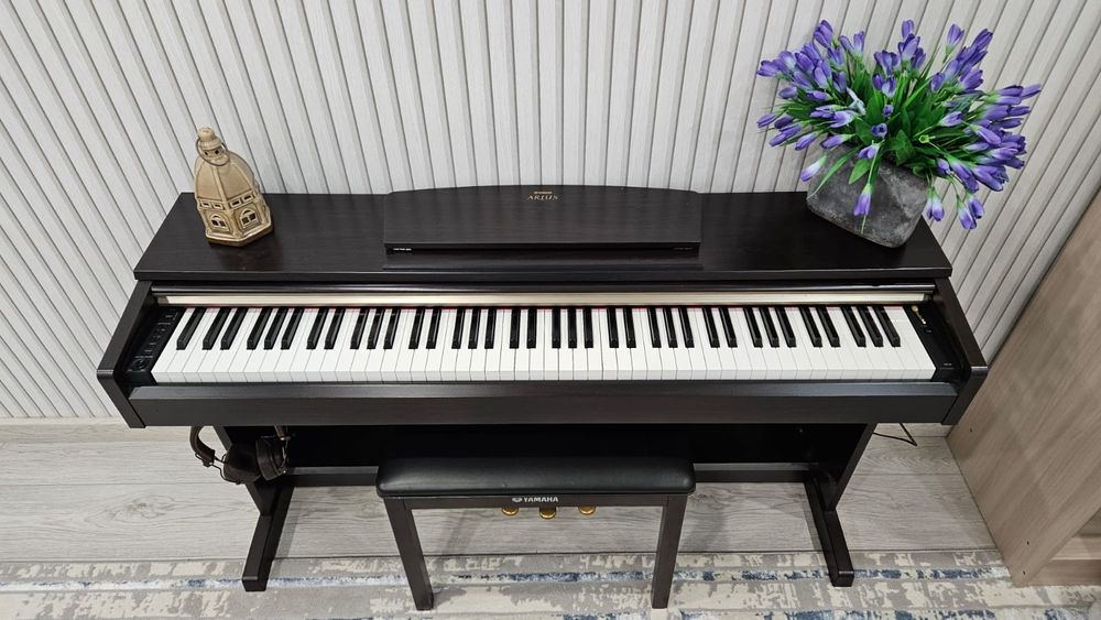 Продам пианино  Yamaha YDP-161