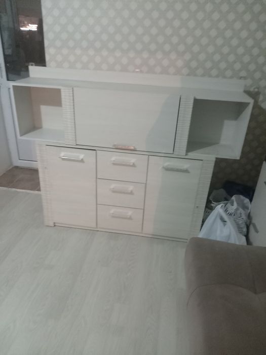 Продам два шкавчика можно отдельно  купить