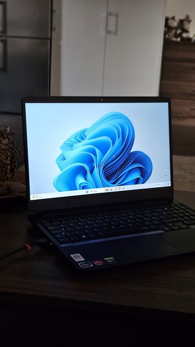 Lenovo Gaming 3 15ACH6 – Ryzen / RTX