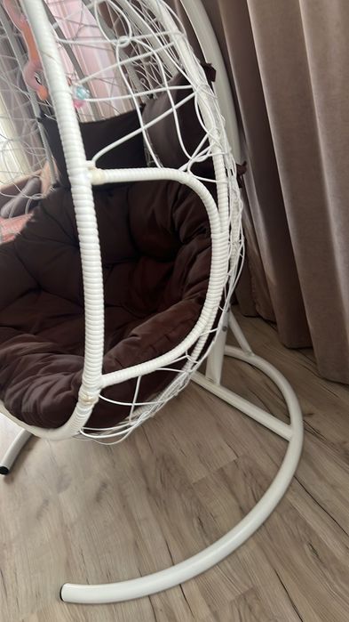 Продам Кресло-кокон,качалка.