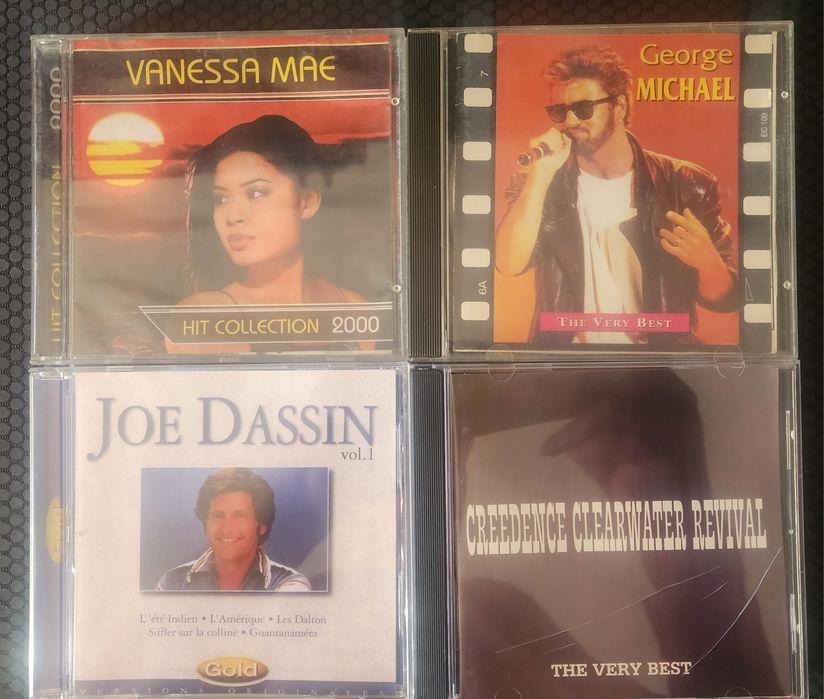 Музыкальные CD диски.