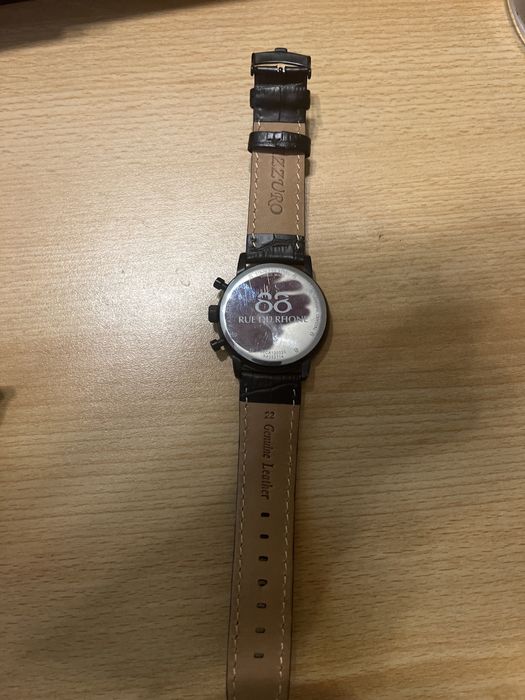 Швейцарски часовник - 88 RUE DU RHONE