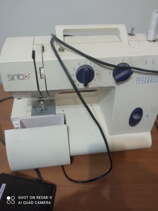 Продам швейную машинку