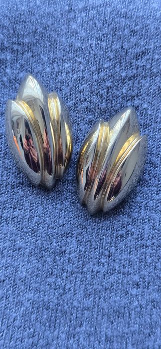 Дамски обеци с клипс