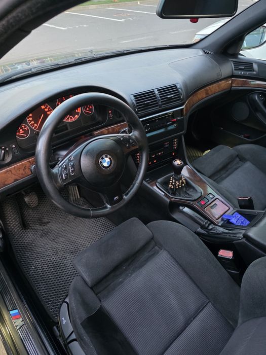 BMW 5 Series 0 — imagine 5