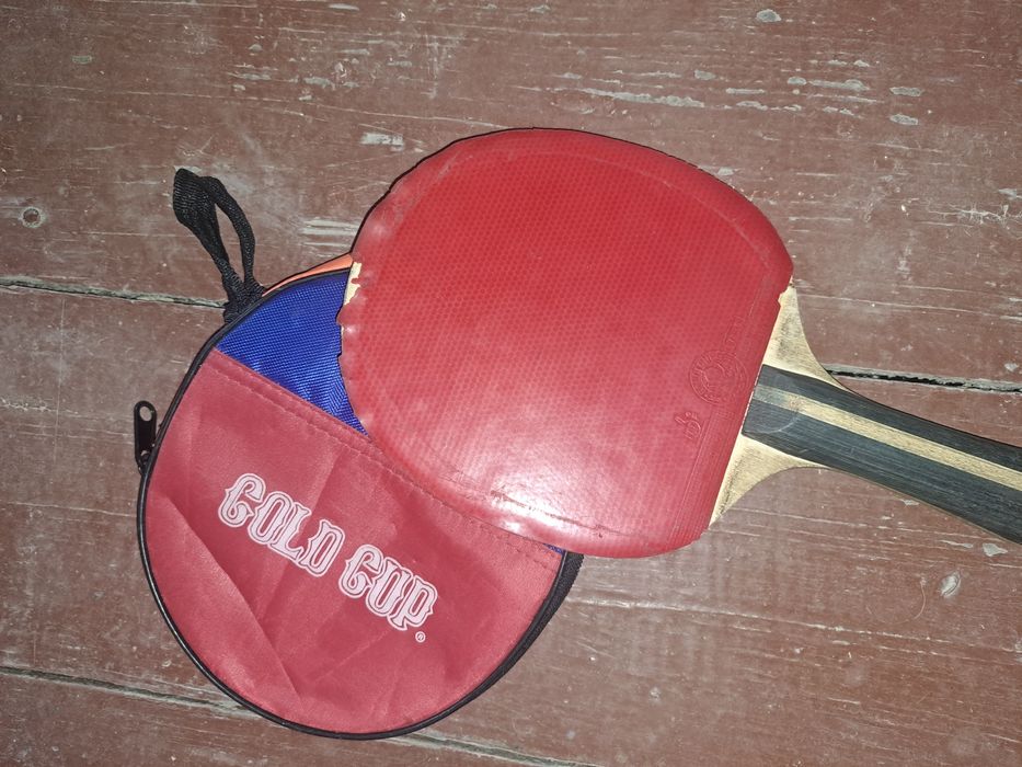 Stol tennis raketkasi