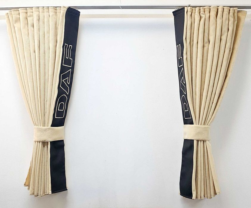 Бежови пердета за камиони DAF с кожена лента+кукички холандско чело