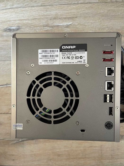 NAS QNAP ts-419p