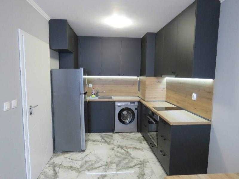 Дава се под наем Двустаен апартамент в Бургас, Изгрев - 65 кв.м за 714 € - Снимка #3