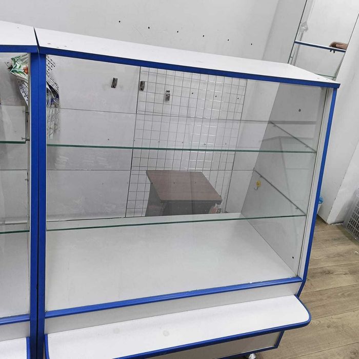 Ветрина для магазинов