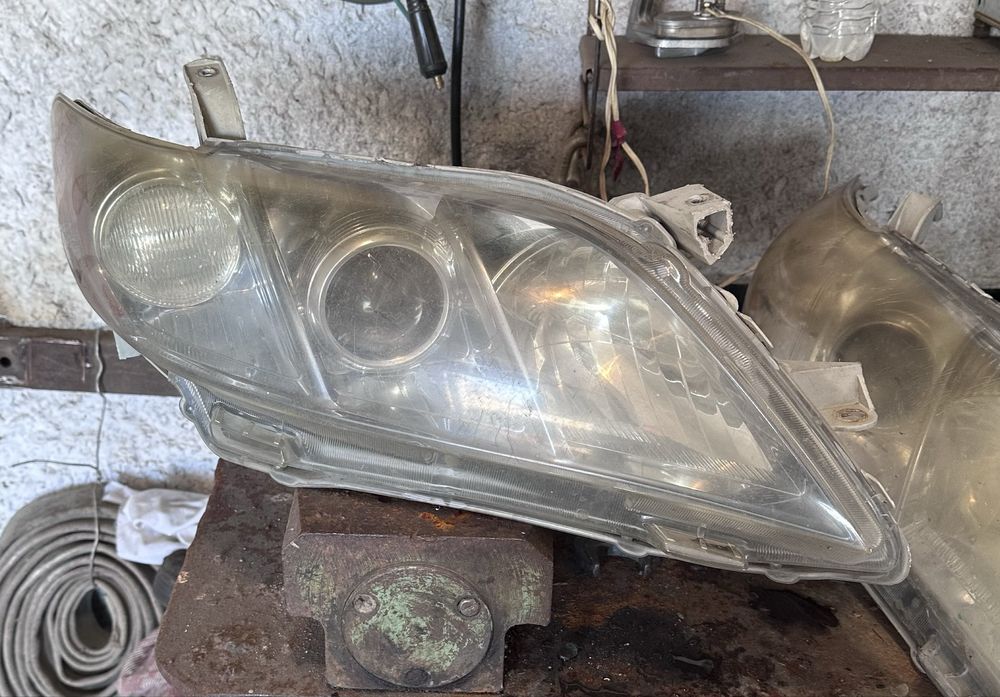 Фары правые камри 40