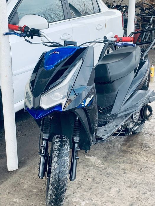 Продам скутер м8 venom