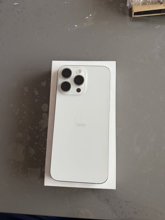 Iphone 15 Pro Max 256G alb