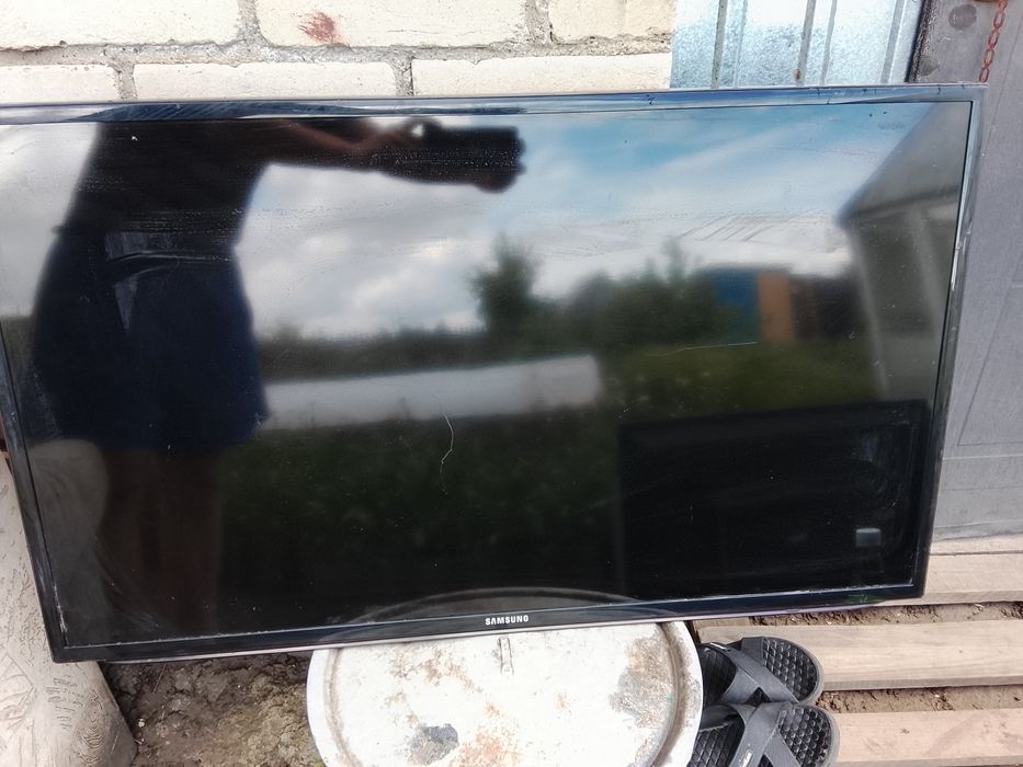 Телевизоры на запчасти