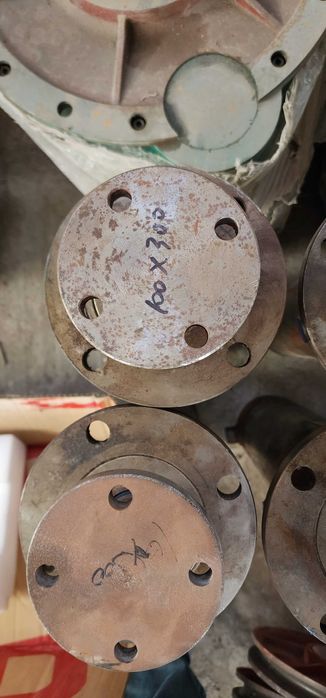 Гидравлическая цилиндр и насос