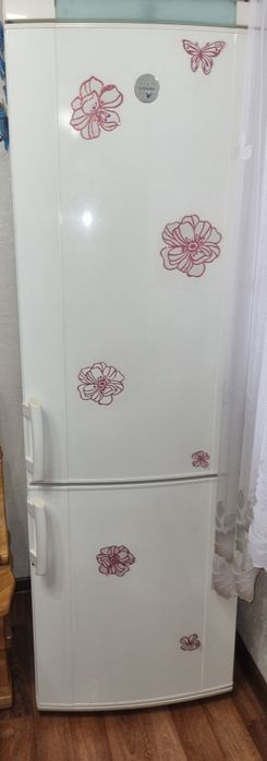 Продам холодильник
