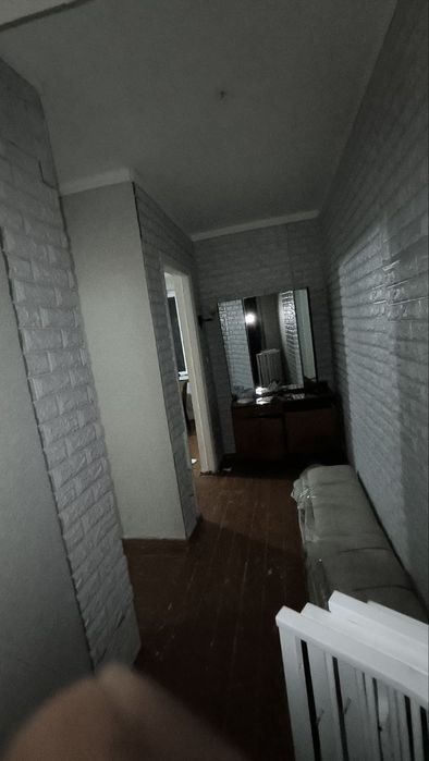 Kvartira sotiladi.Srochna.  Bektemir rayoni zaksi orqasida