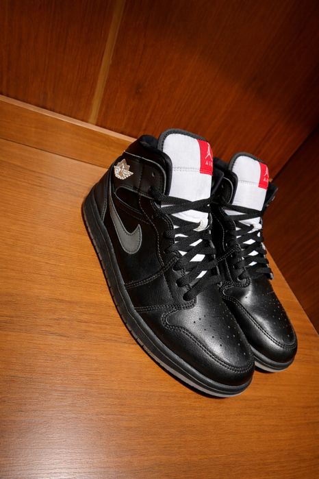 Air Jordan 1 Mid Se