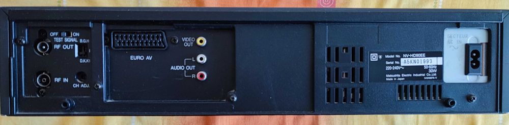 Видеорекордер Panasonic NV-HD90, с аналогово-цифров преобразовател!