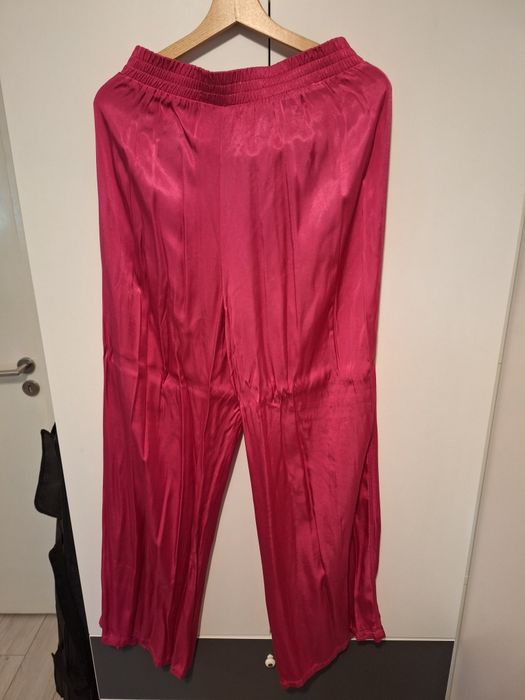 Bershka pantaloni lungi satinati