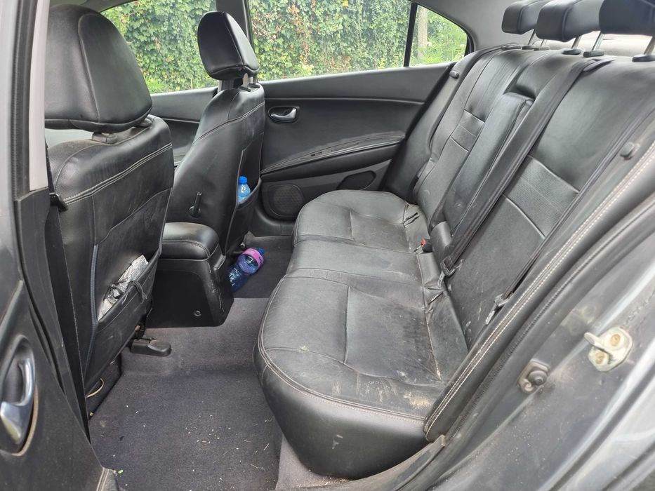 Нисан примера NISSAN PRIMERA 2.2 дизел 2003 г 6с.к само на части