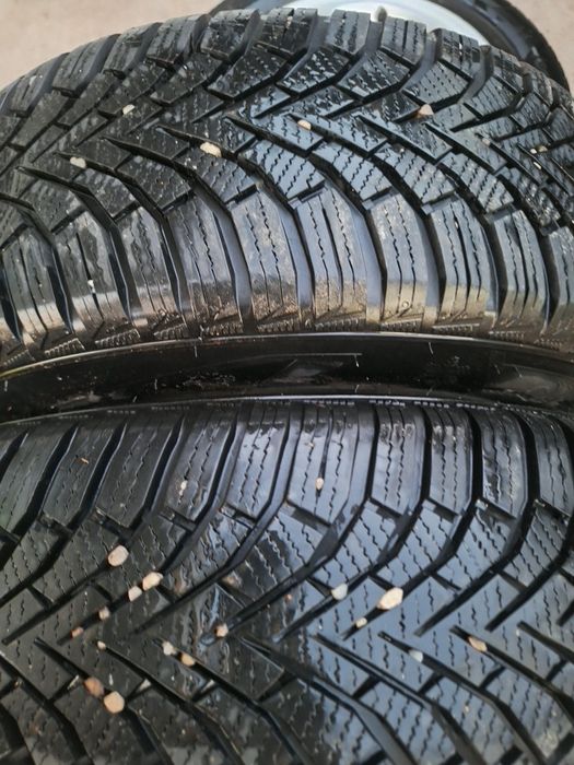 2 бр зимни гуми Sailun 195/60/15 dot 2824