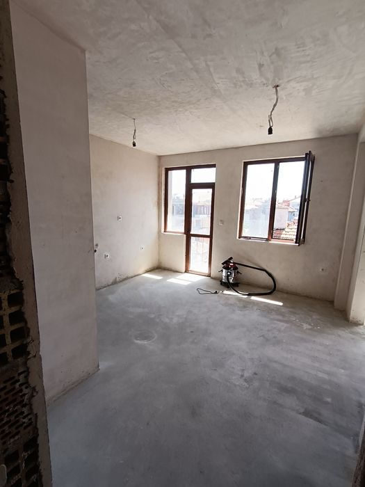 Продава се Тристаен апартамент в Поморие - 118 кв.м за 744 €/кв.м - Снимка #9