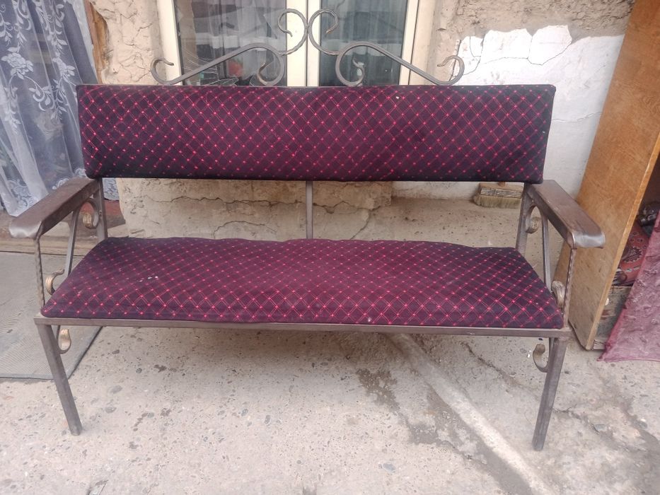 Скомейка для дома