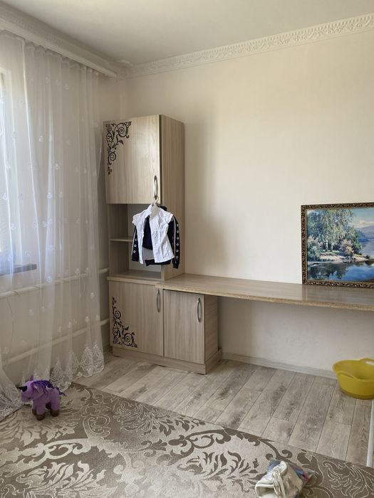 Шкаф для гостинной