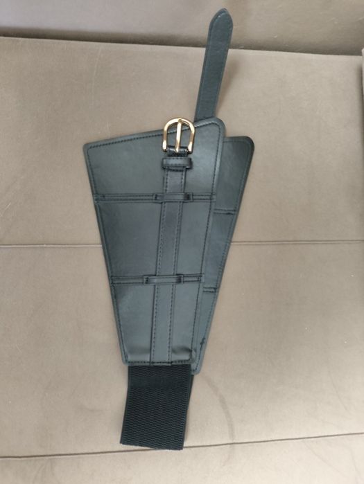 продам ремень черный винтажный