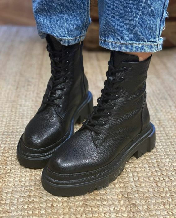 Продам стильные ботинки