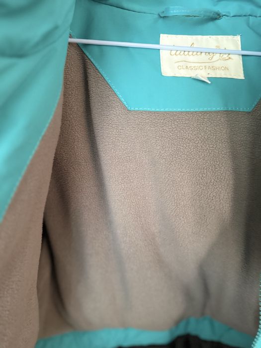 Продам куртку парочку на девочку