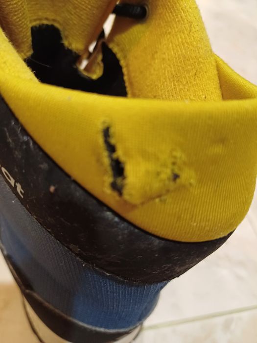 Зимни обувки Adidas climaheat