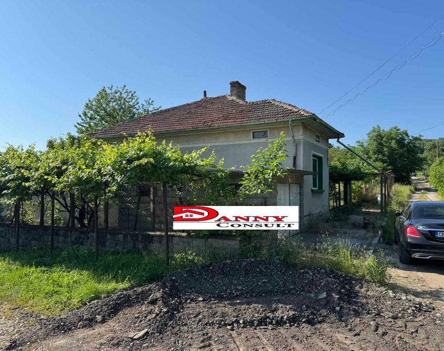 Продава се Къща в Велико Търново, Акация - 120 кв.м за 250 €/кв.м - Снимка #1