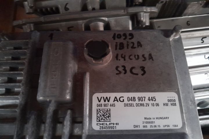 Calculator motor ECU 04B907445 04B907445 Seat Ibiza a 4-a generatie
