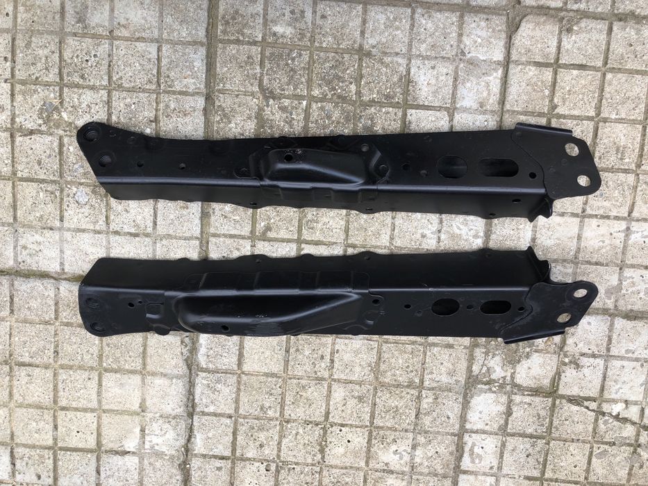 Надлъжни гредички перден мост за Тойота Версо 09г-14г