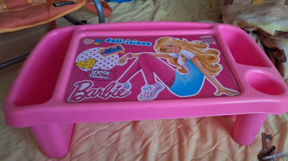 Бебешко леглоi с кокосов матрак, шезлонг, гърне, масичка и кошара