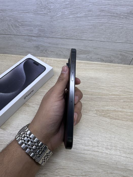 Продаю iphone 15 pro max 1tb