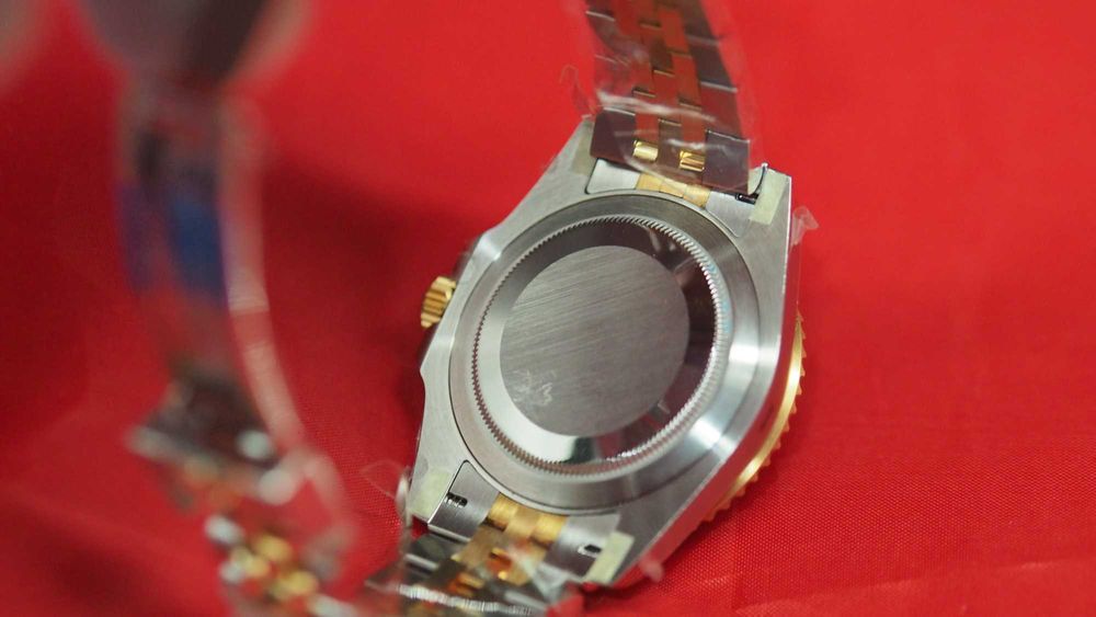 Допълнително позлатяван и модифициран Rolex GMT