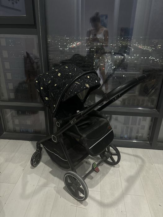 Продас коляску с большими колесами