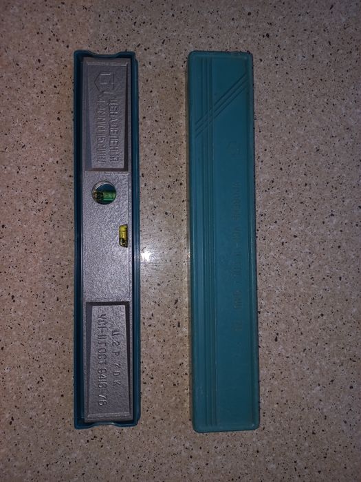 Строительный уровень