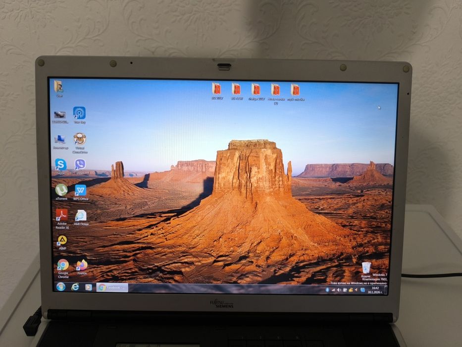 Лаптоп Fujitsu Siemens LIFEBOOK E8210