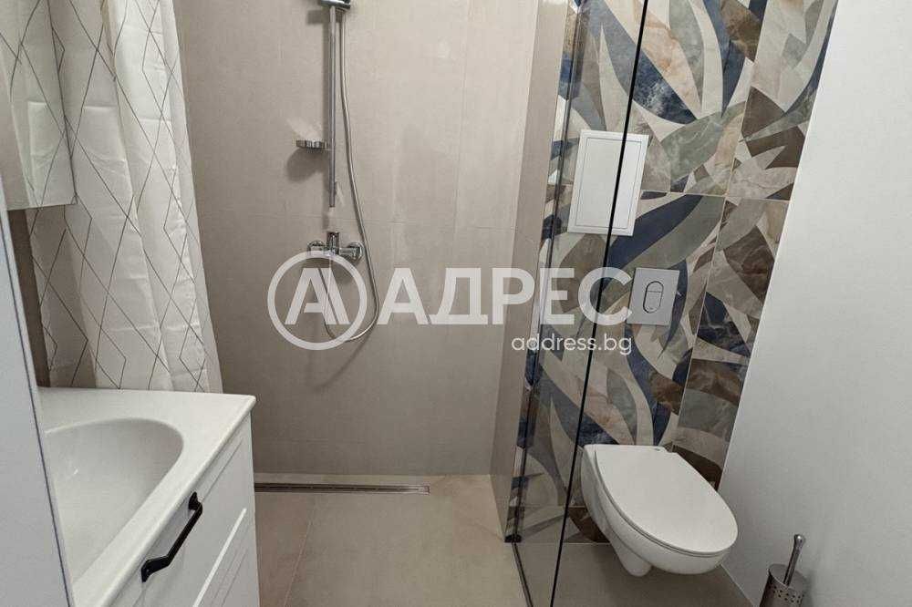 Тристаен апартамент, кв. Галата, гр. Варна