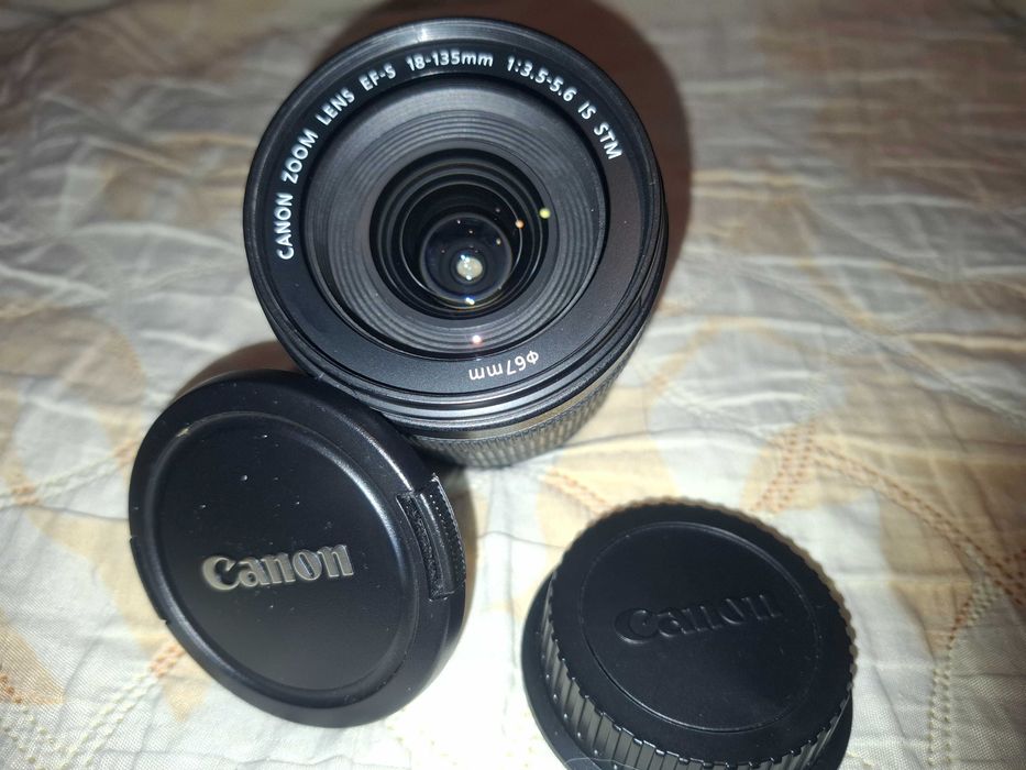 Обектив Canon EF-S 18-135 mm1:3,5-5,6 IS STM